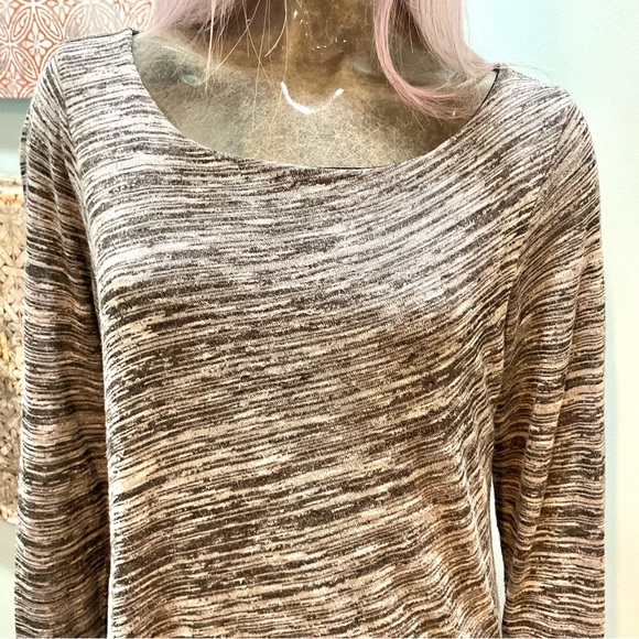 White House Black Market Top - Picture 3 of 4